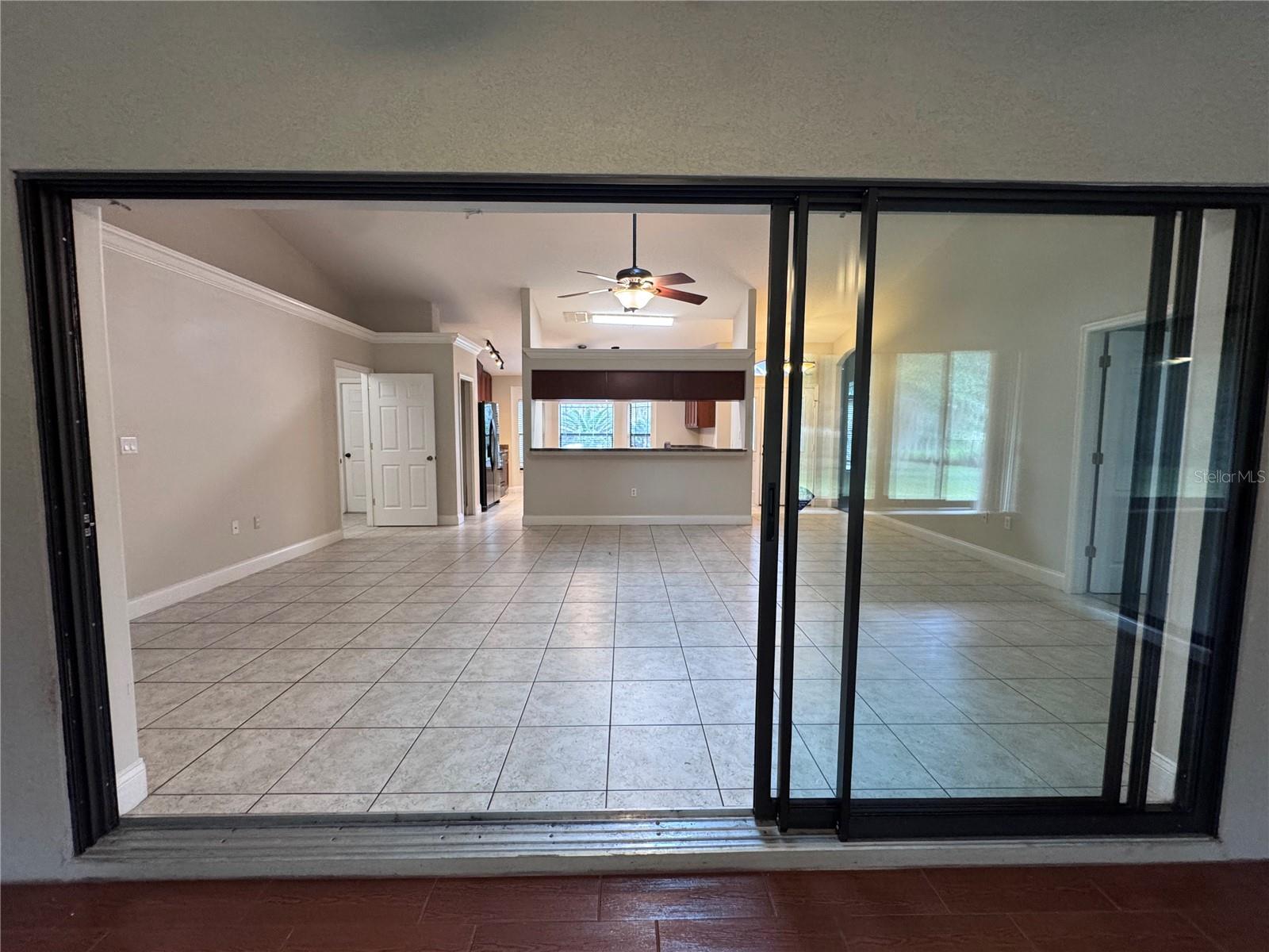 Image 23 of 30 For 4924 Raylene Way