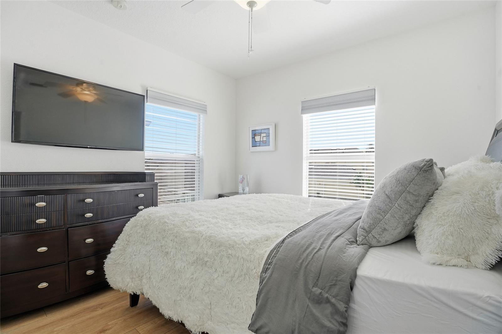 Image 27 of 57 For 6524 Pasturelands Place