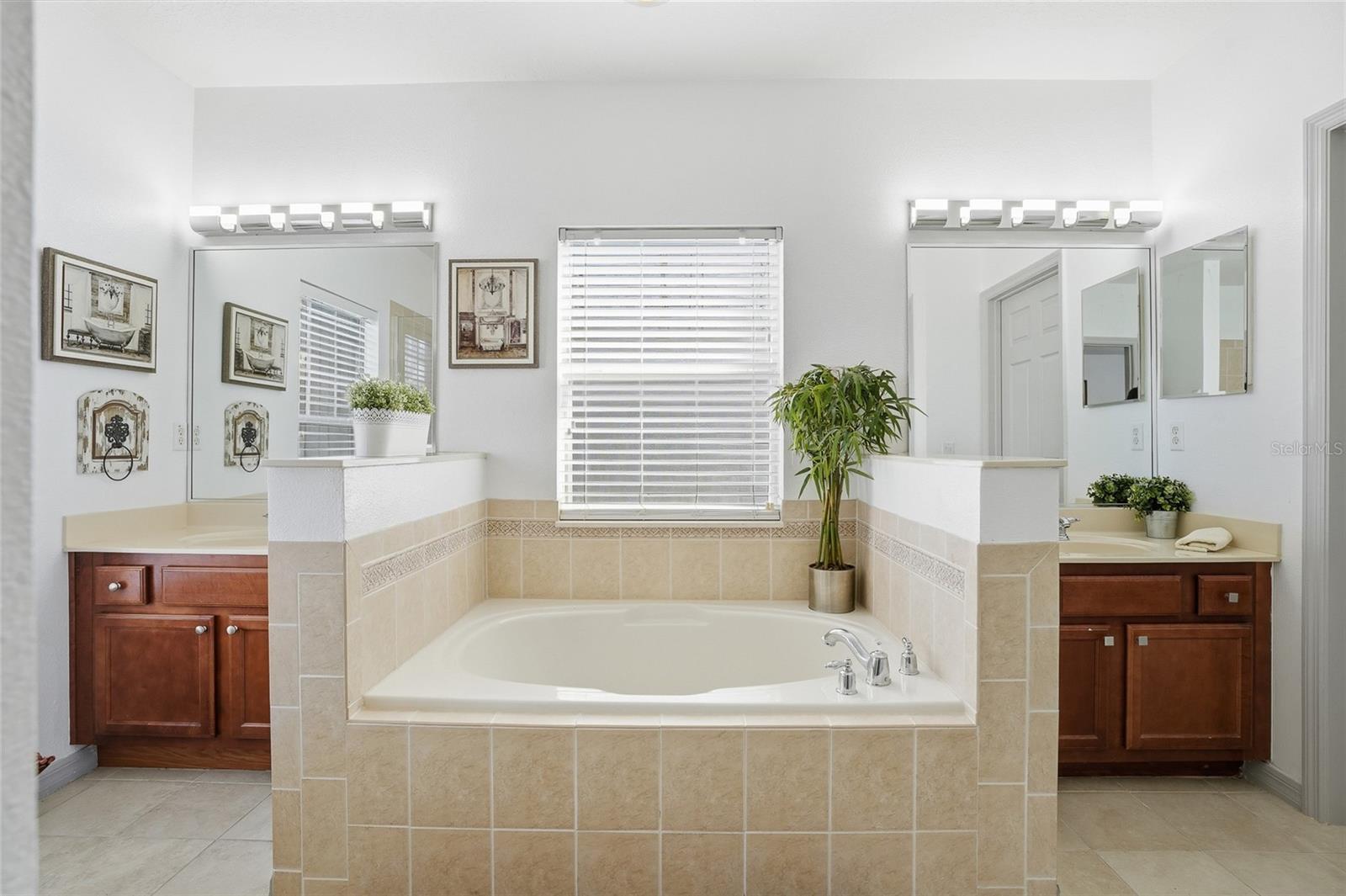 Image 33 of 57 For 6524 Pasturelands Place