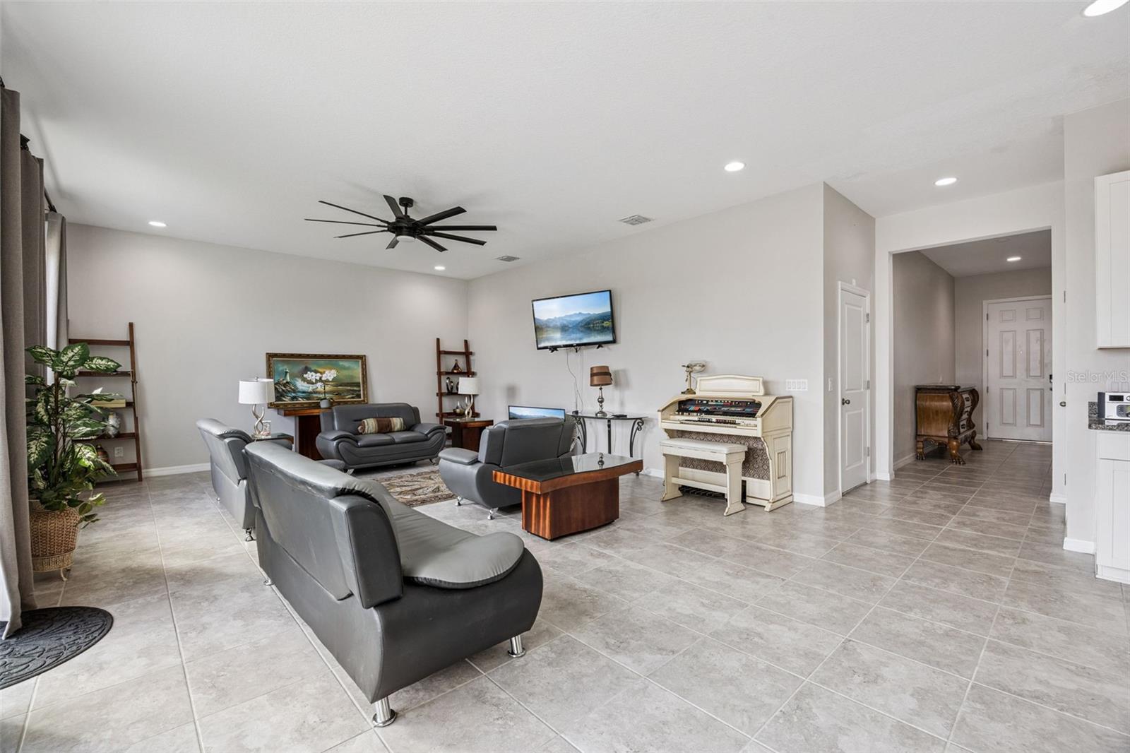 Image 12 of 61 For 2091 Brillante Drive