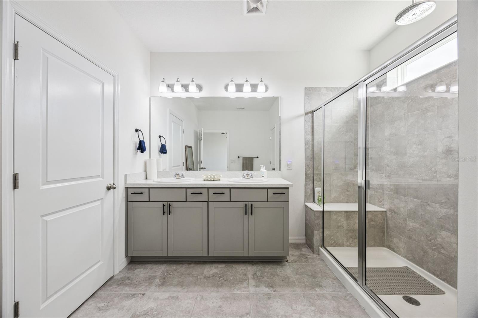 Image 32 of 61 For 2091 Brillante Drive