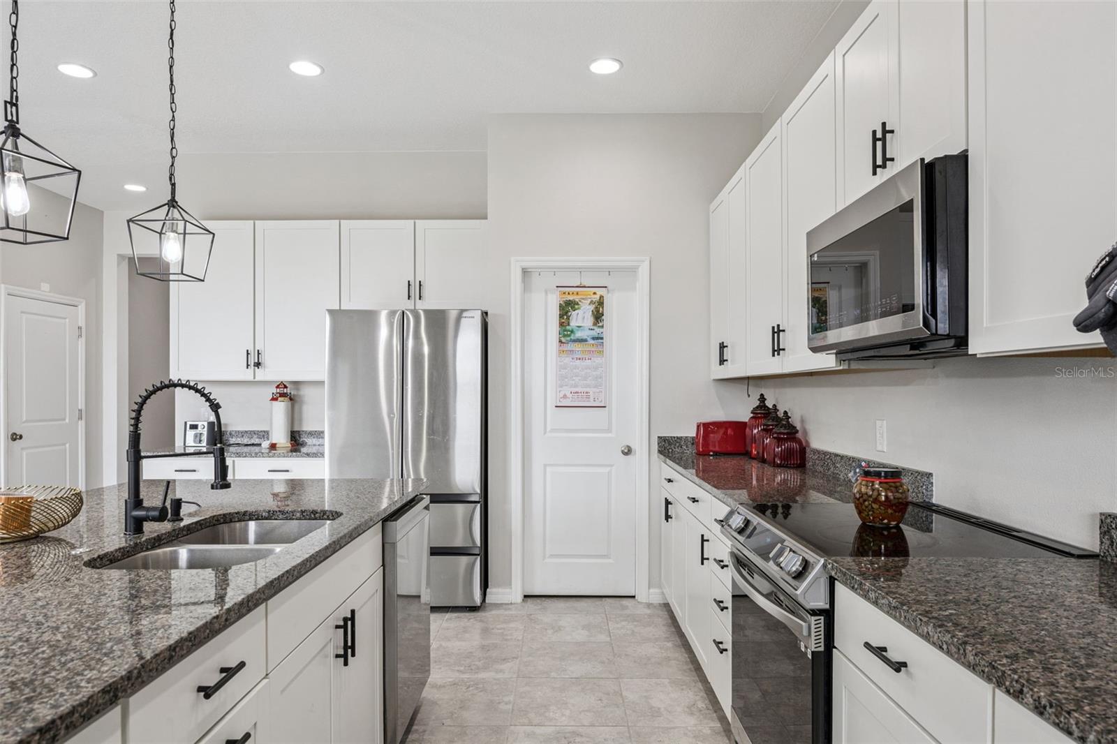 Image 5 of 61 For 2091 Brillante Drive