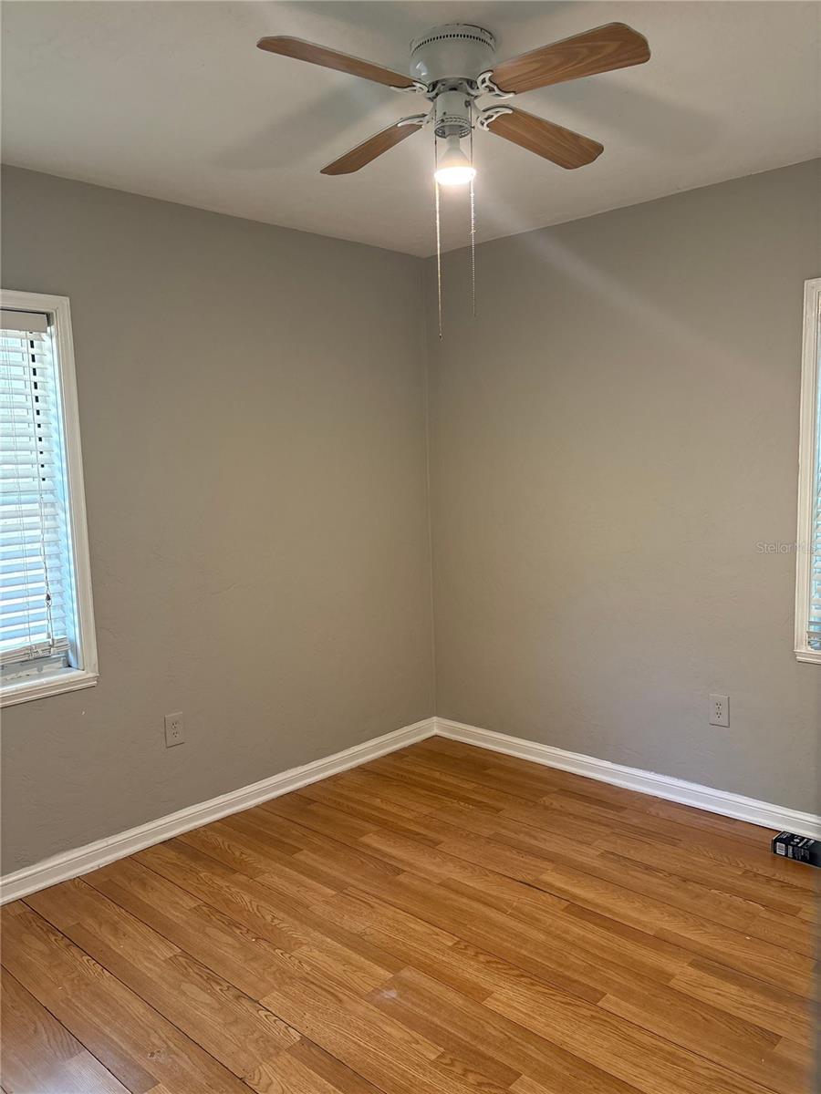 Image 13 of 16 For 802 Huntington Place