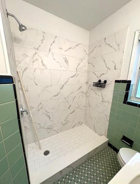 Image 17 of 22 For 802 Huntington Place