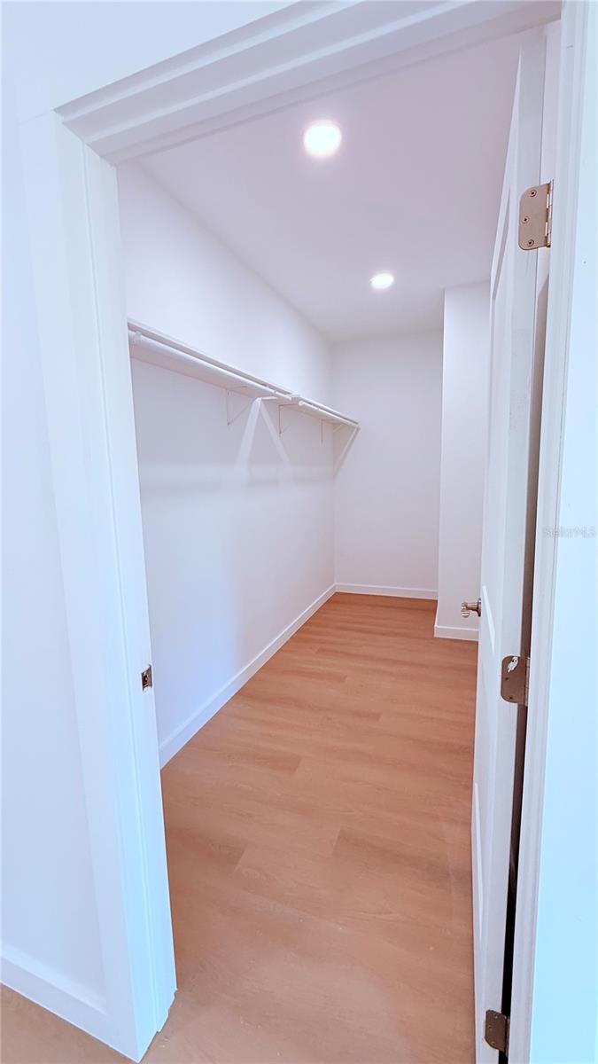 Image 12 of 16 For 660 Seneca Drive Nw