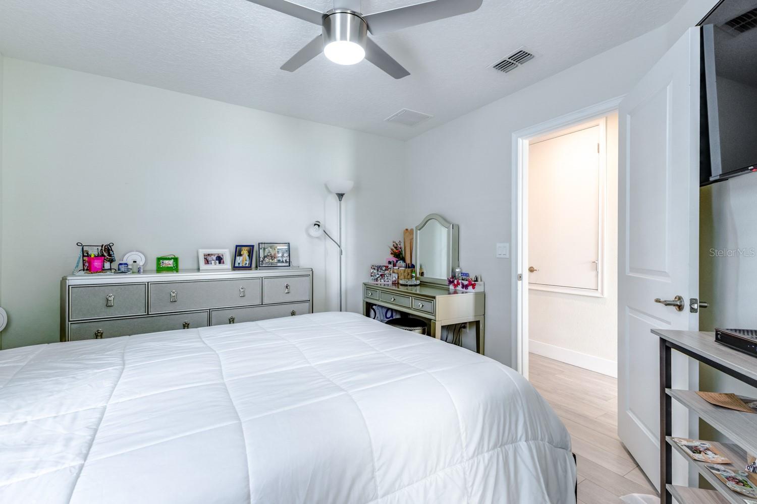 Image 23 of 38 For 11813 Ginsberg Place