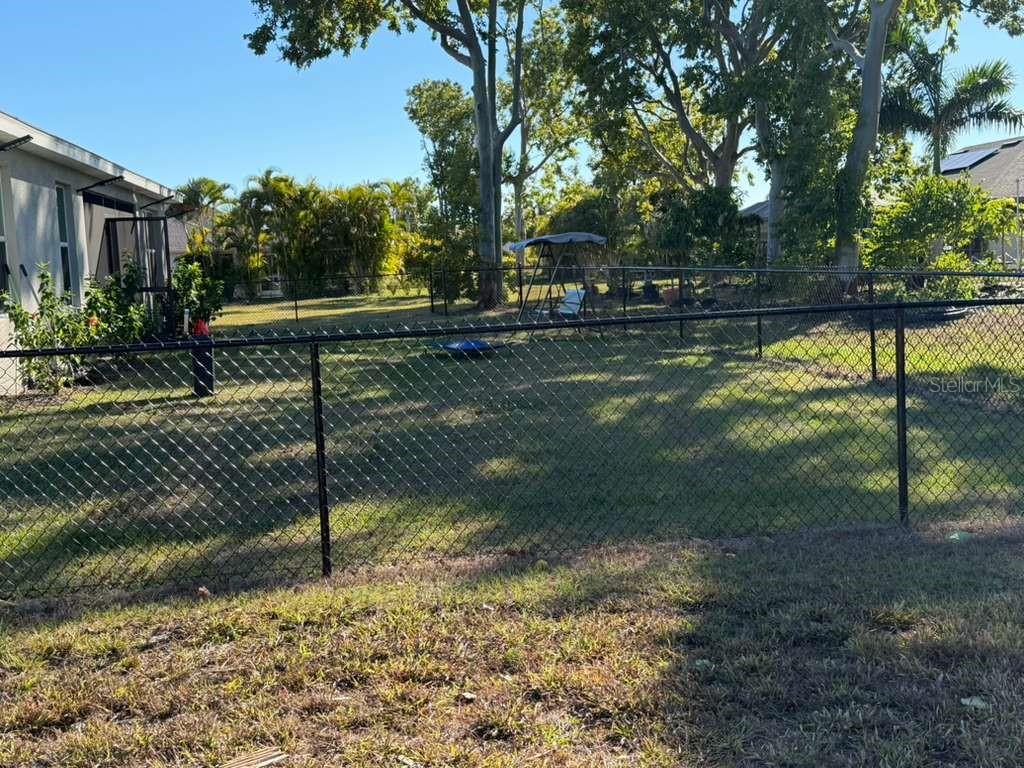 Image 23 of 28 For 25275 Alcazar Drive