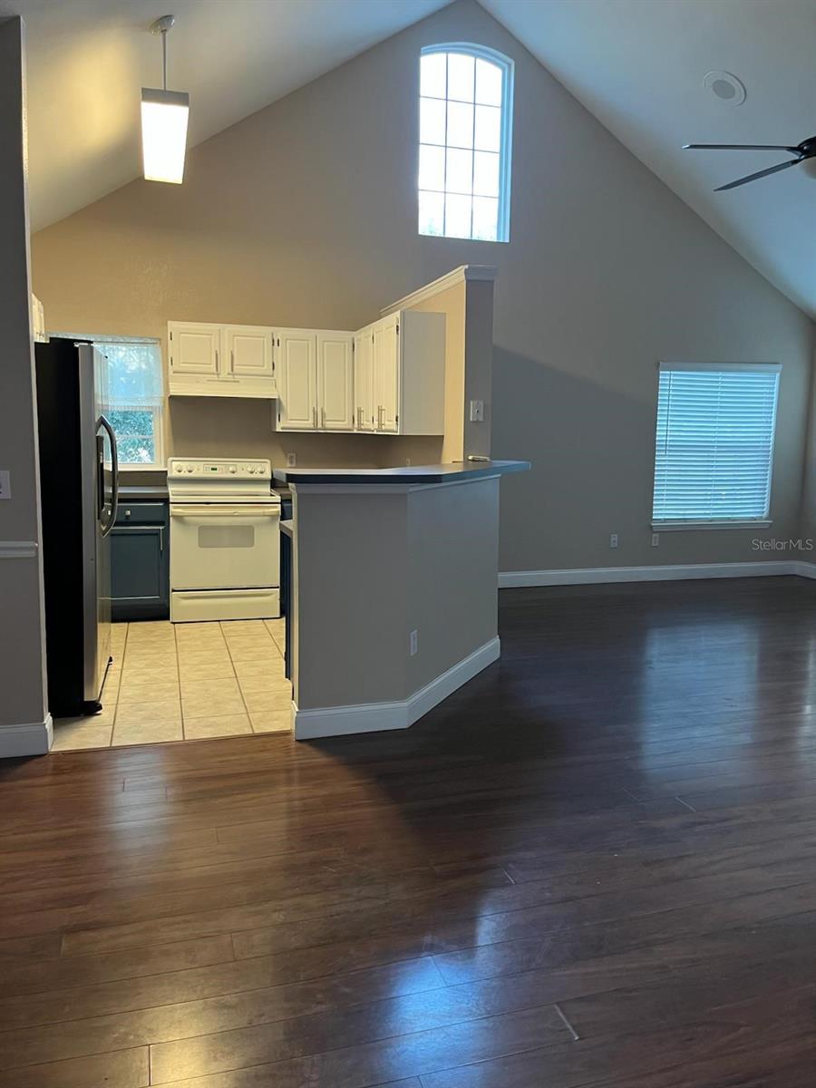 Image 12 of 18 For 3364 Westchester Square Boulevard 202