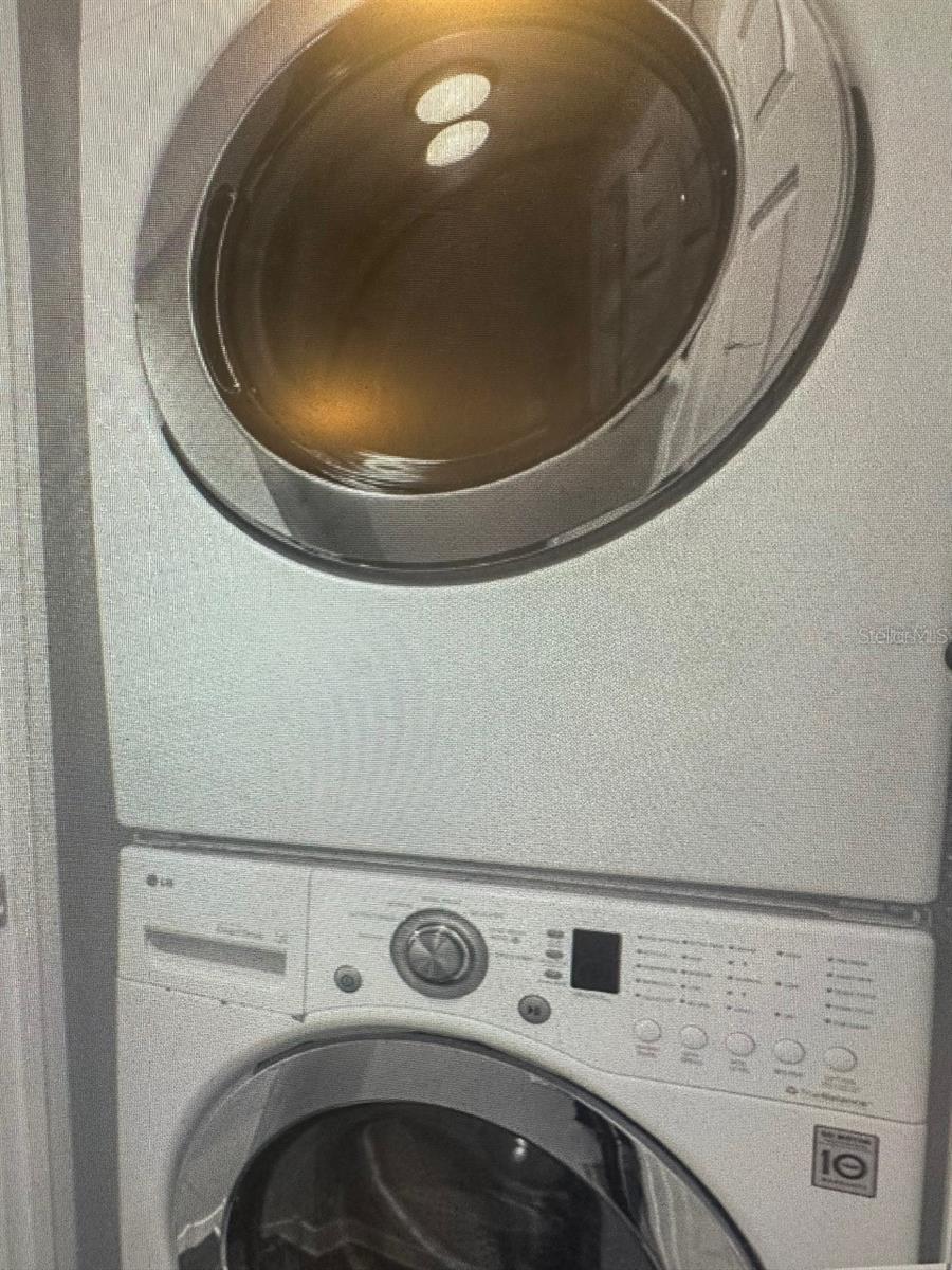 Image 13 of 17 For 14519 Damai Lane