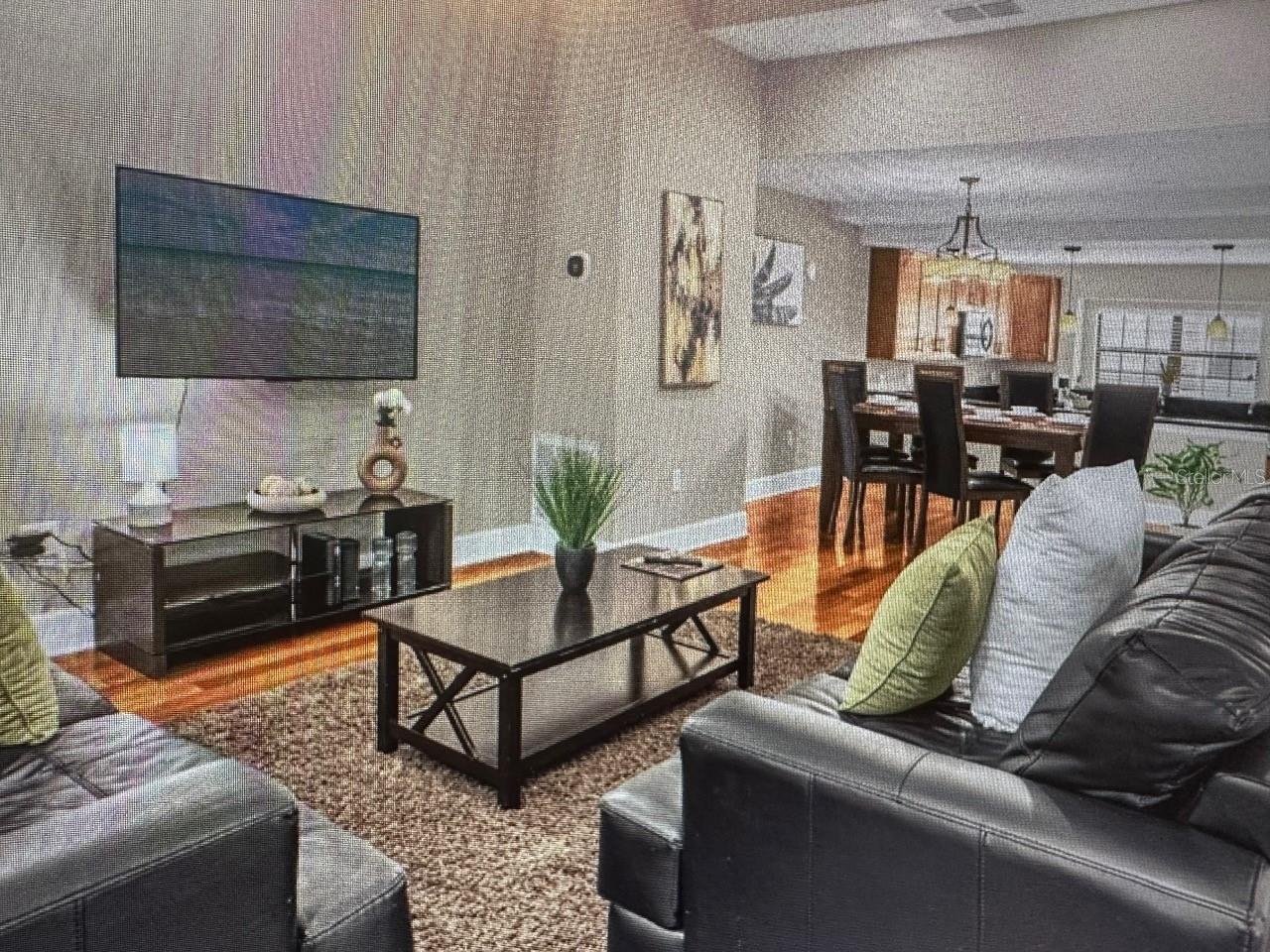 Image 3 of 17 For 14519 Damai Lane