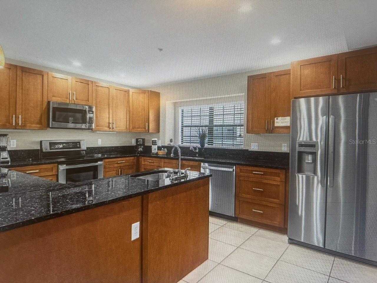 Image 6 of 17 For 14519 Damai Lane