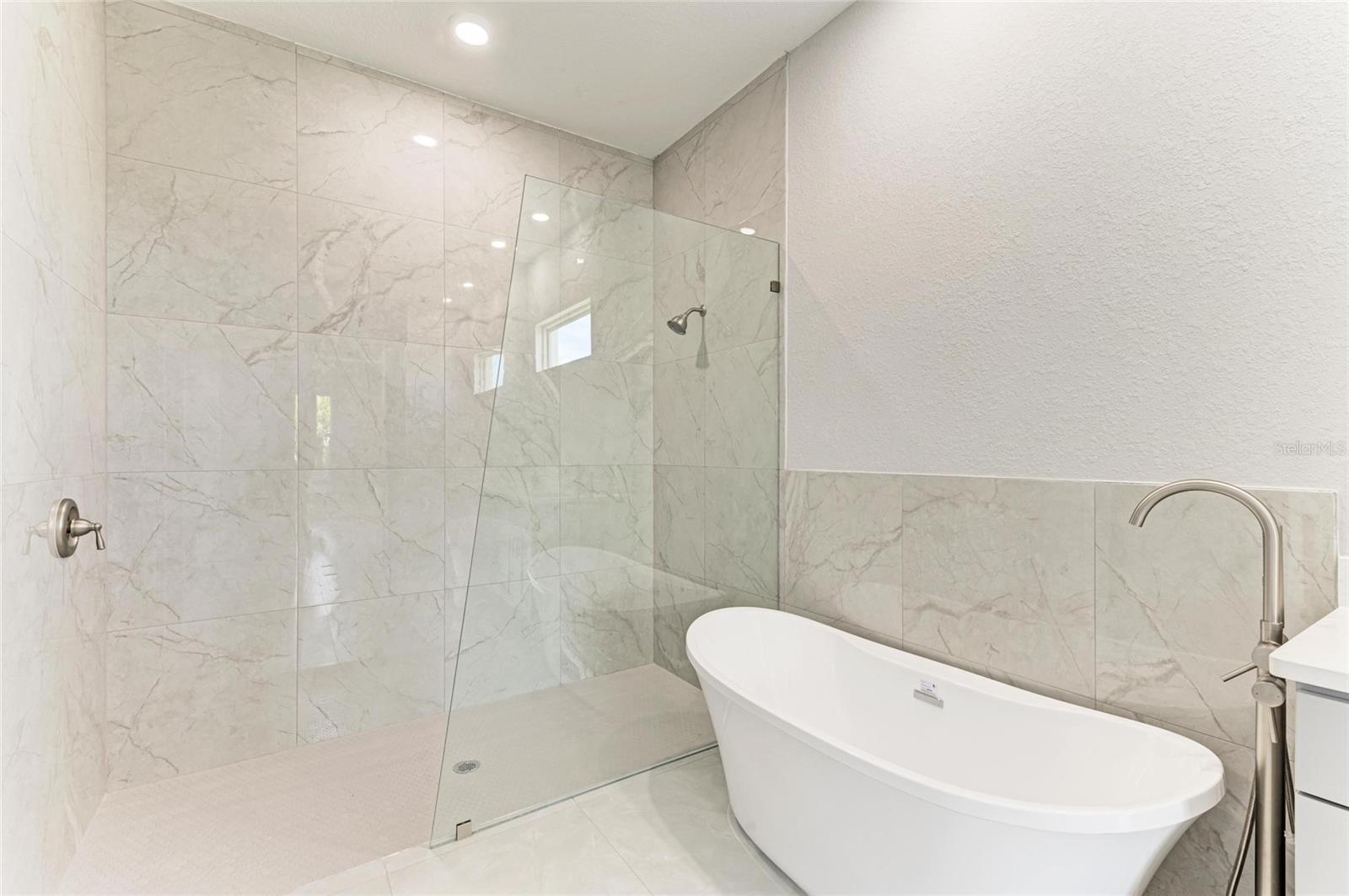 Image 14 of 24 For 15109 Aquarius Circle