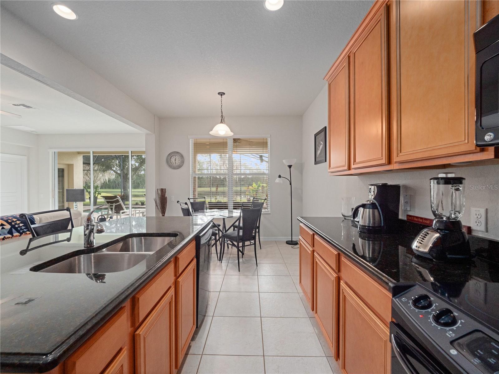 Image 10 of 47 For 7616 Colbury Avenue