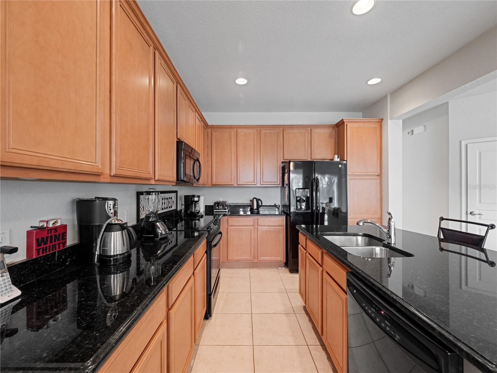 Image 11 of 47 For 7616 Colbury Avenue