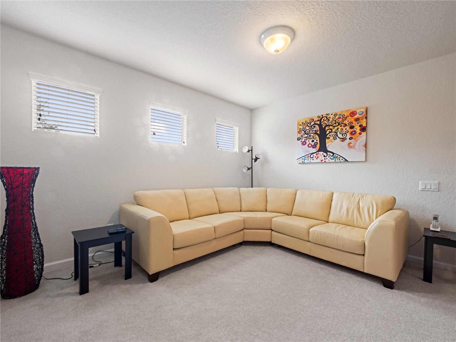 Image 27 of 47 For 7616 Colbury Avenue