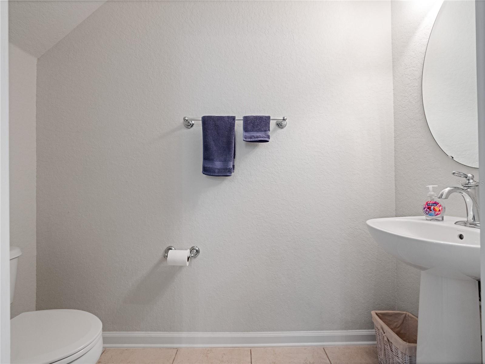 Image 33 of 47 For 7616 Colbury Avenue