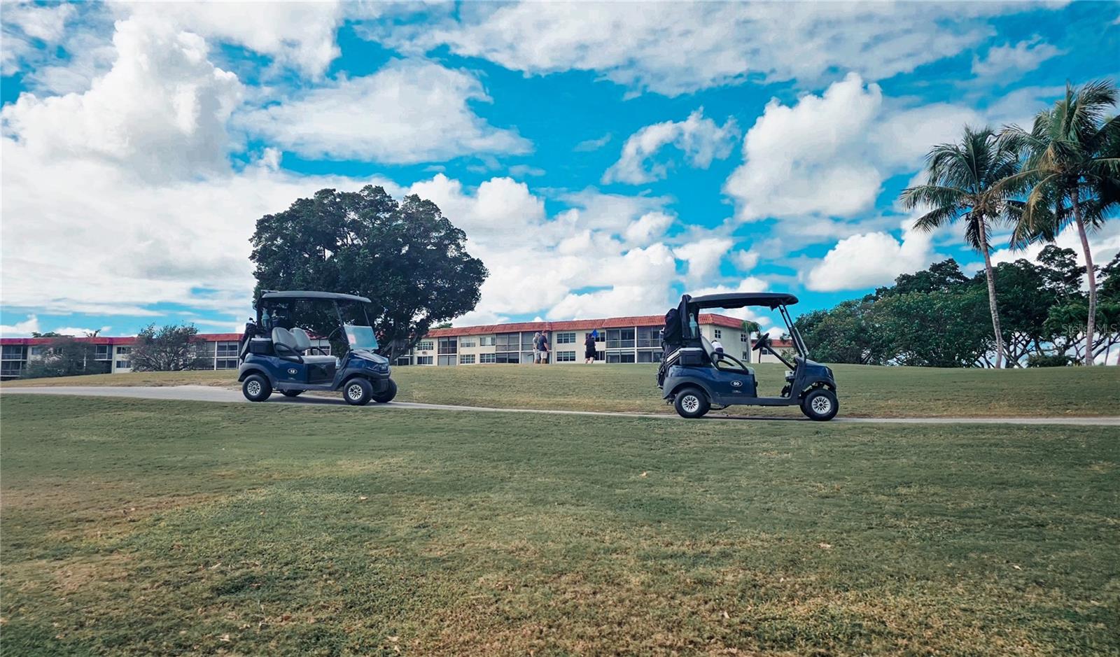 Image 19 of 53 For 8901 Hollybrook Blvd  304