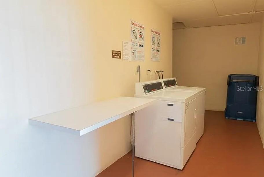 Image 37 of 53 For 8901 Hollybrook Blvd  304