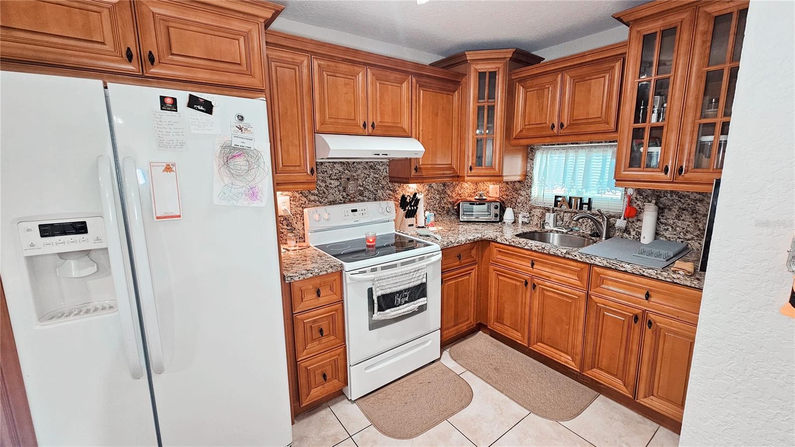 Image 4 of 53 For 8901 Hollybrook Blvd  304