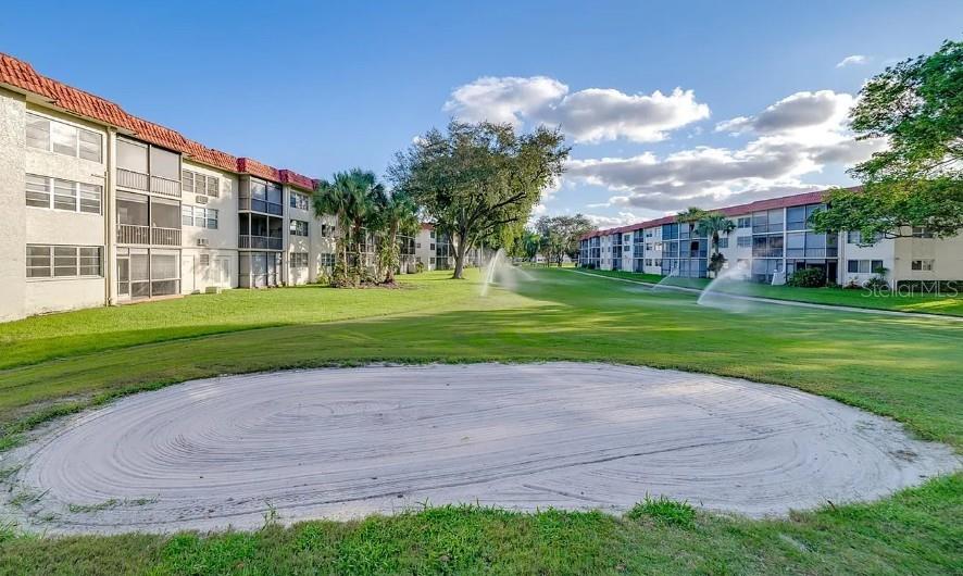 Image 40 of 53 For 8901 Hollybrook Blvd  304