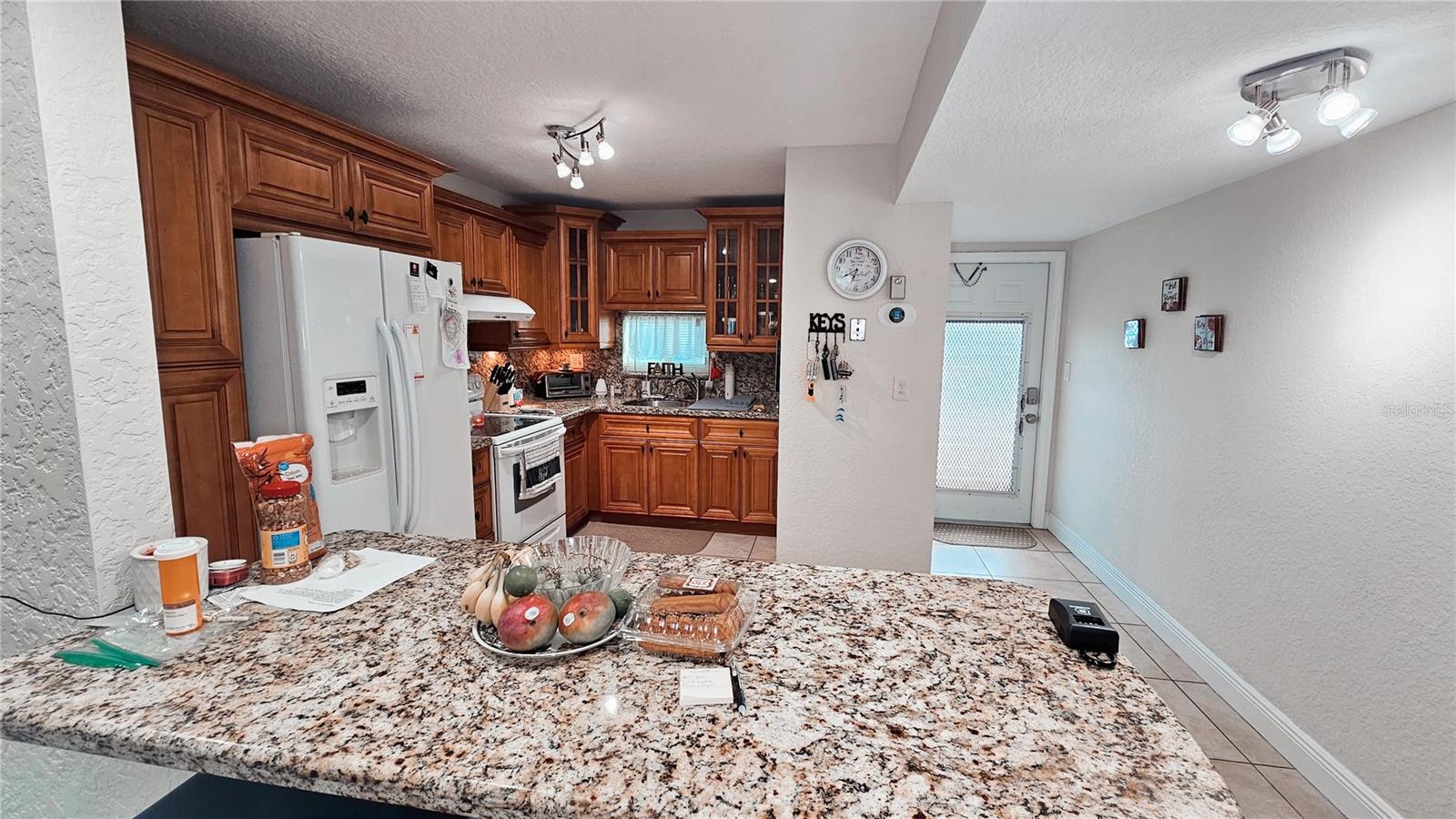 Image 5 of 53 For 8901 Hollybrook Blvd  304