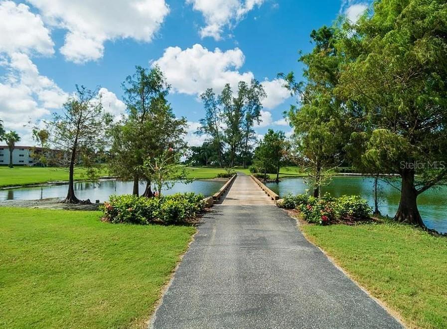 Image 51 of 53 For 8901 Hollybrook Blvd  304