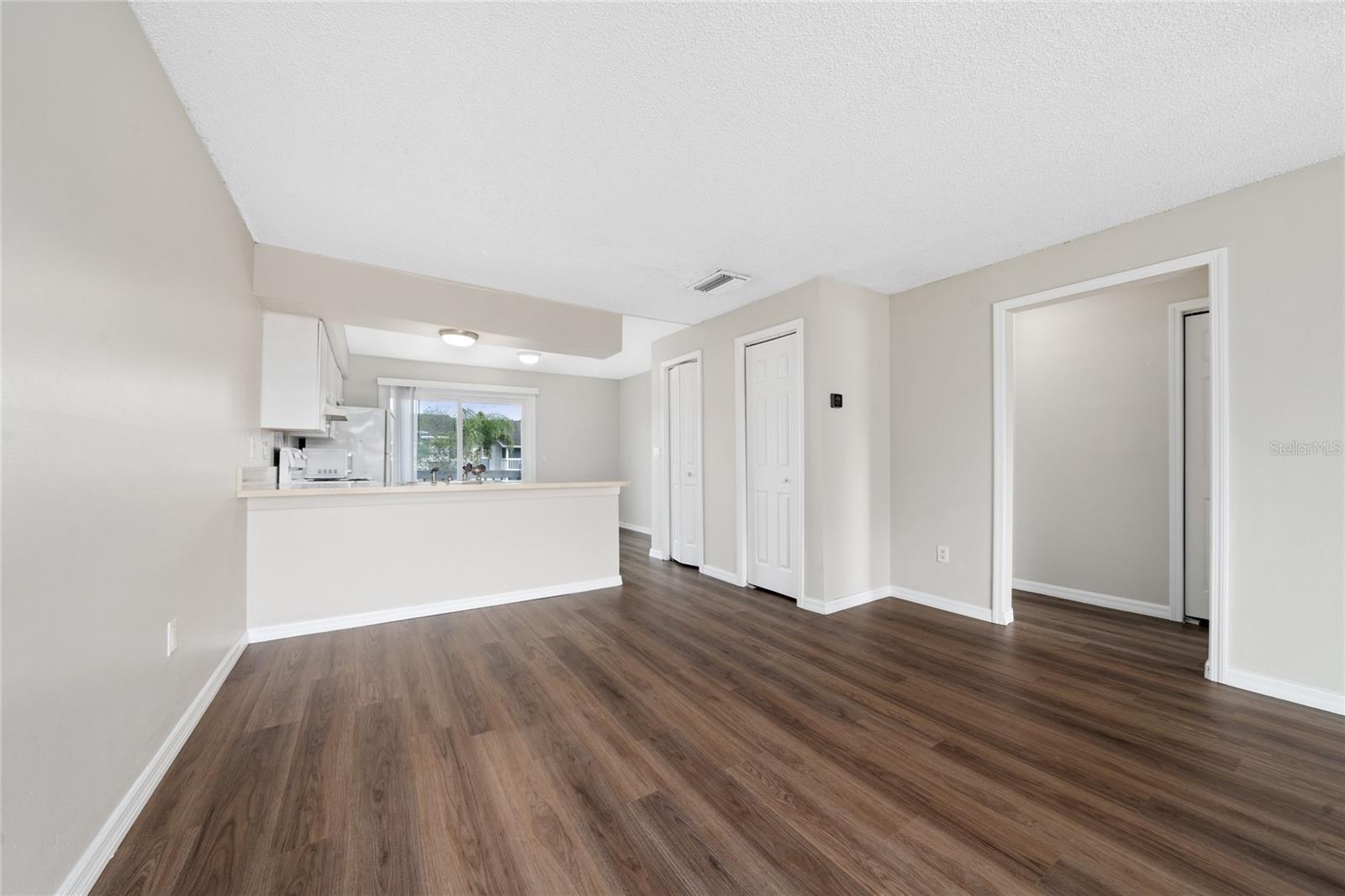 Image 10 of 19 For 1891 Caralee Boulevard S