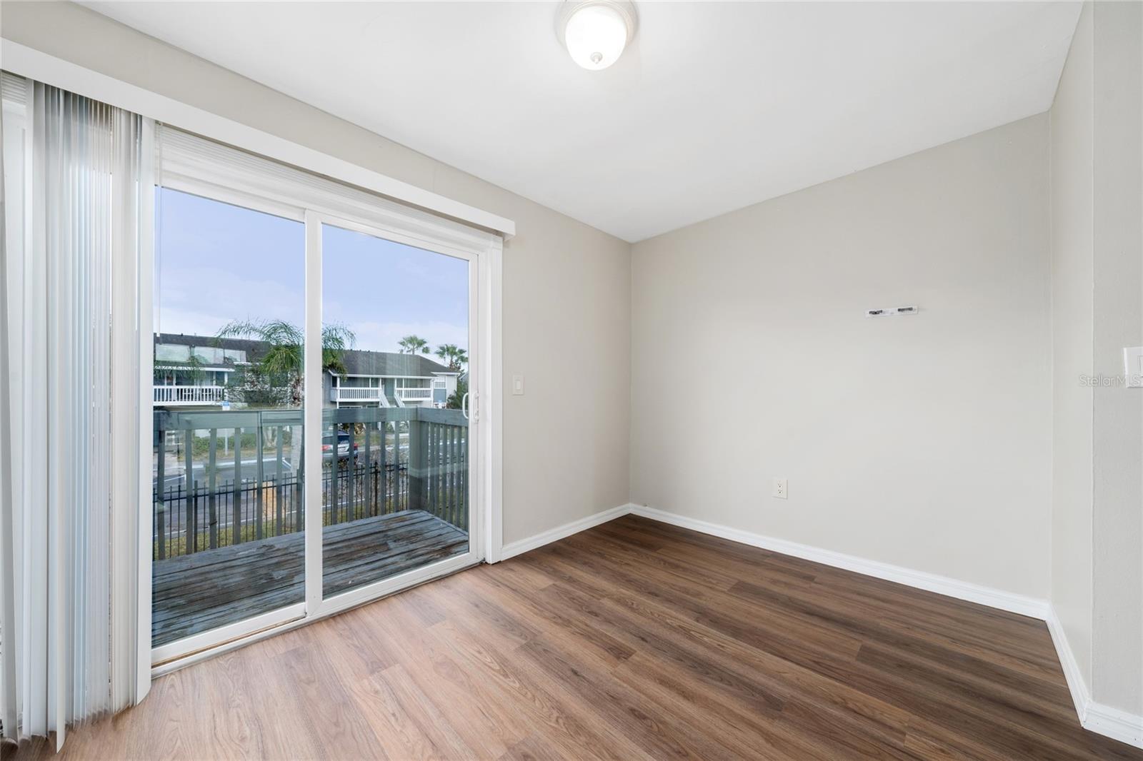 Image 15 of 19 For 1891 Caralee Boulevard S