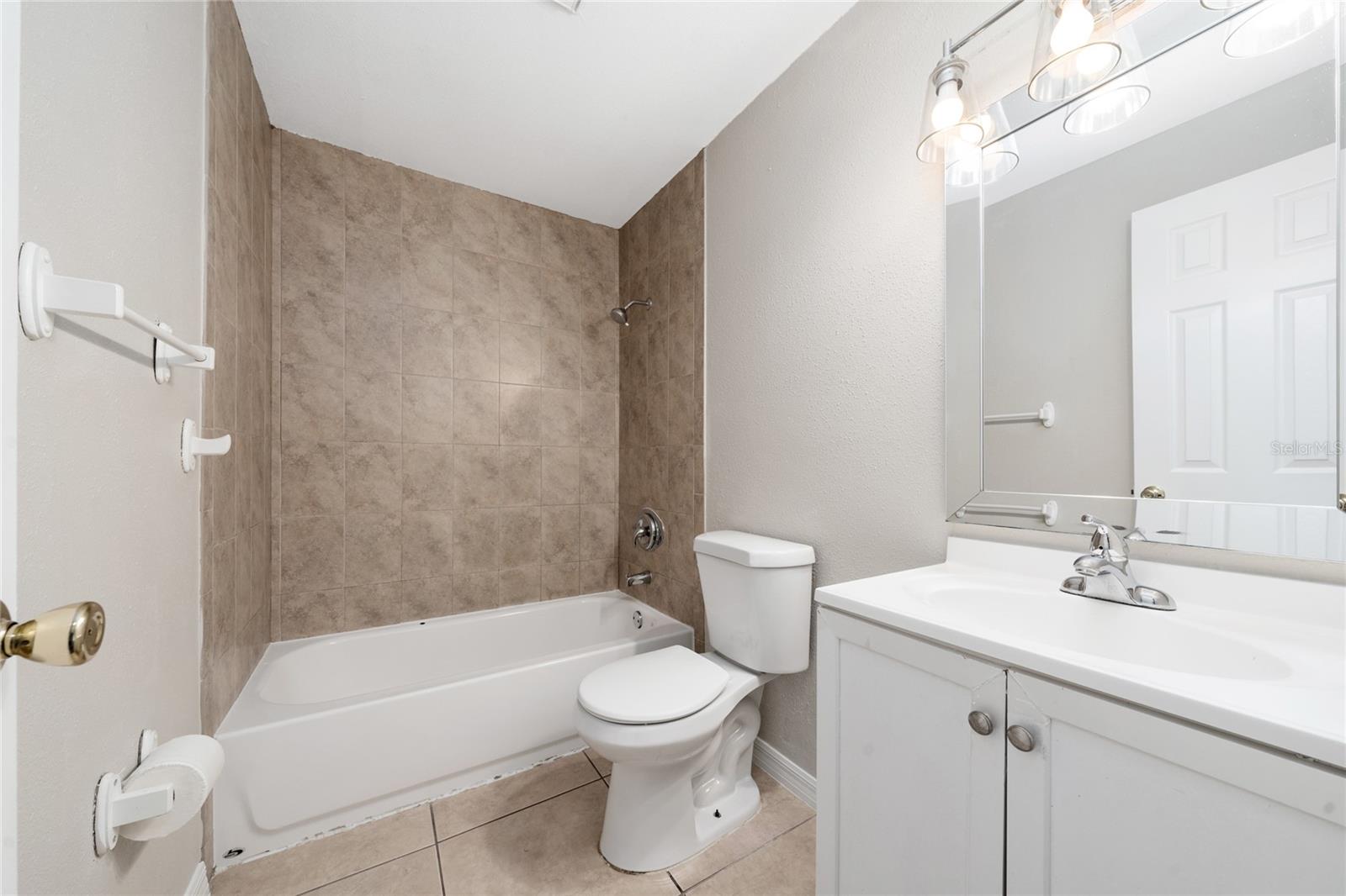 Image 19 of 19 For 1891 Caralee Boulevard S