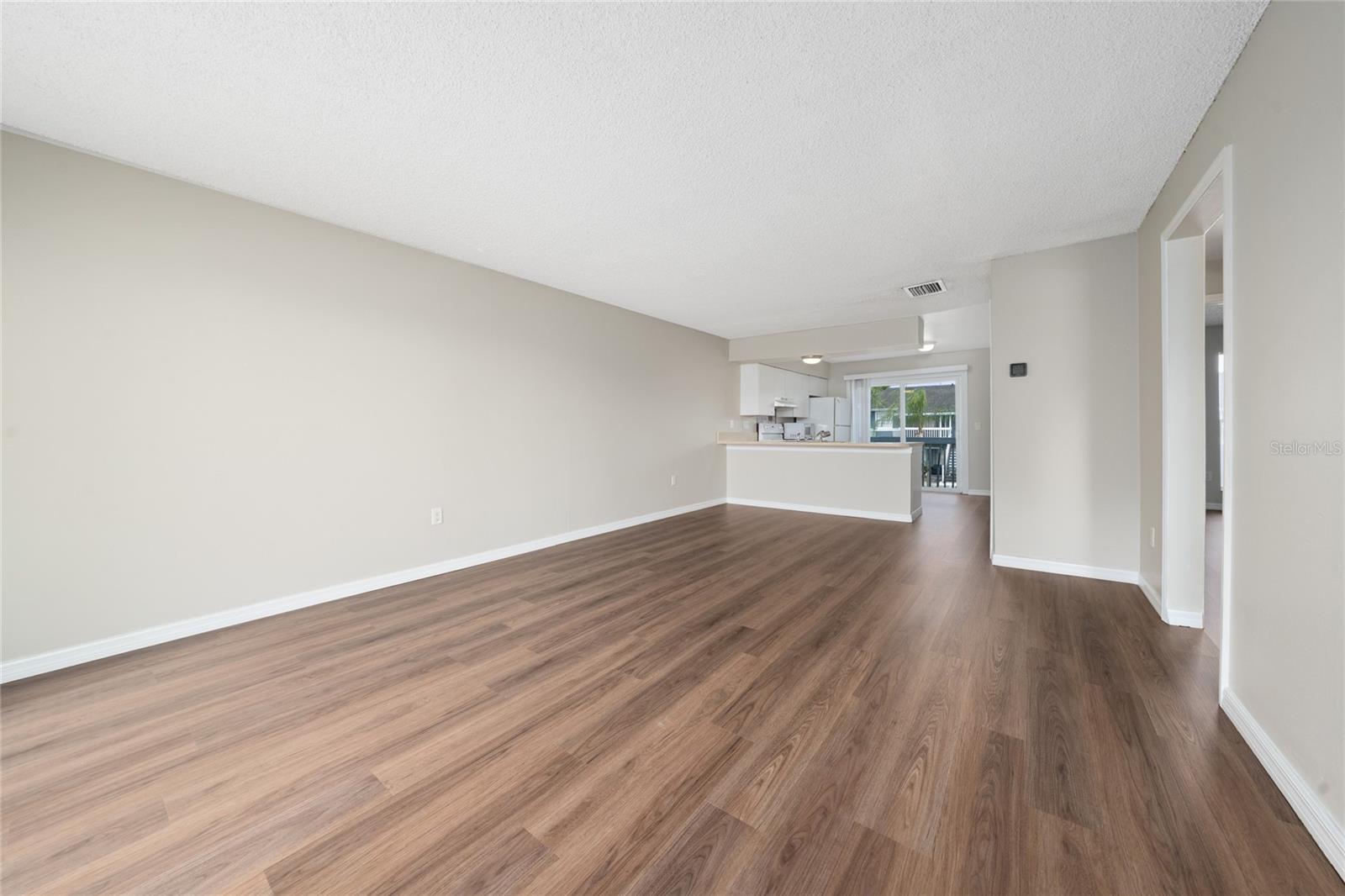 Image 8 of 19 For 1891 Caralee Boulevard S