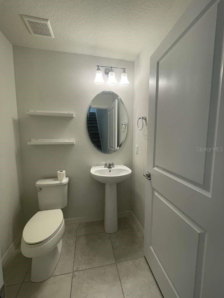 Image 10 of 27 For 2677 Mead Avenue