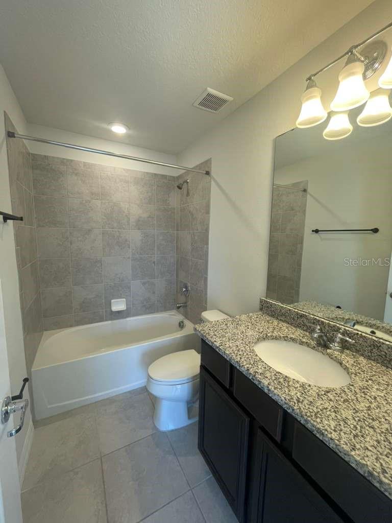 Image 18 of 27 For 2677 Mead Avenue