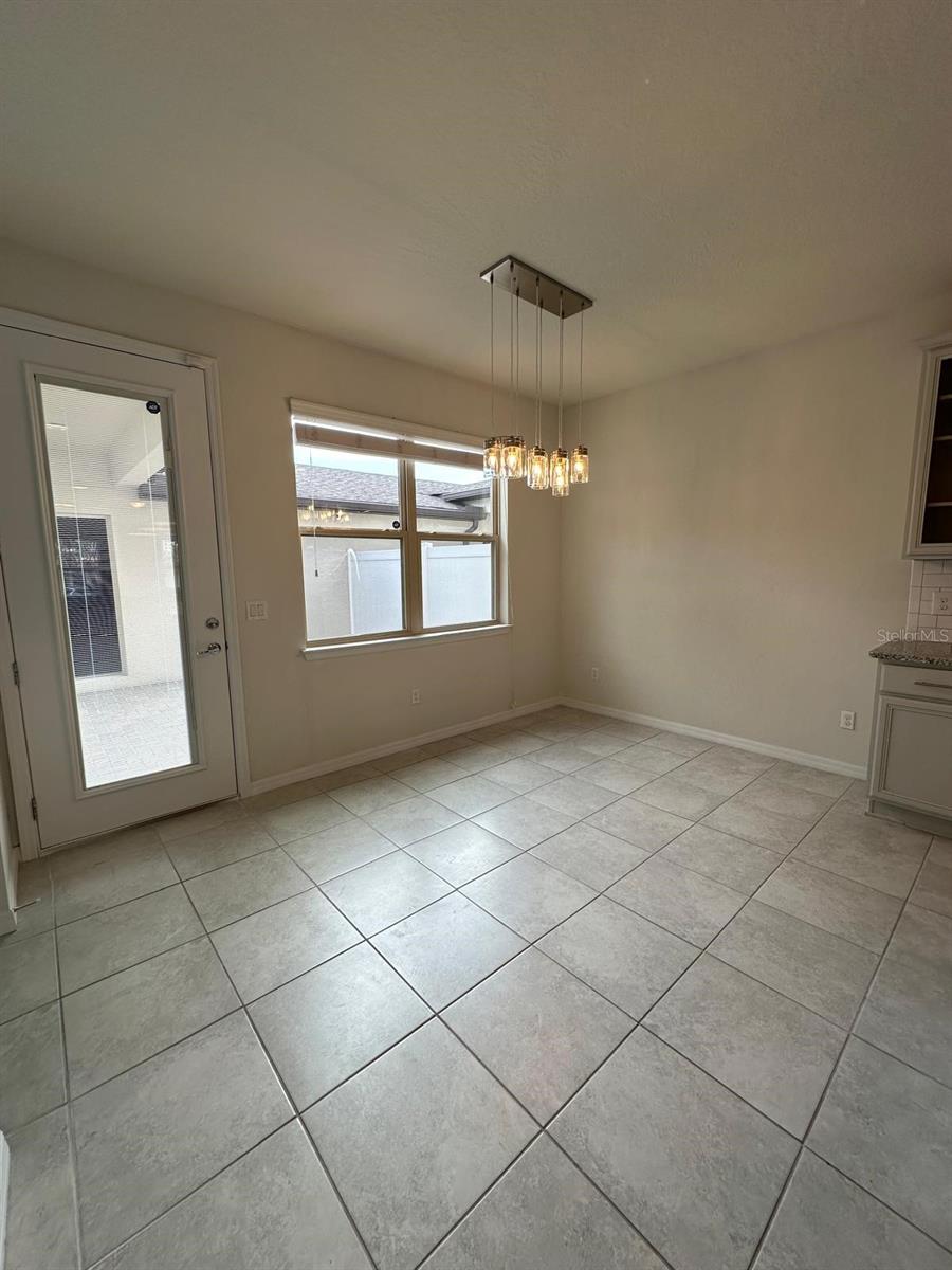 Image 6 of 27 For 2677 Mead Avenue