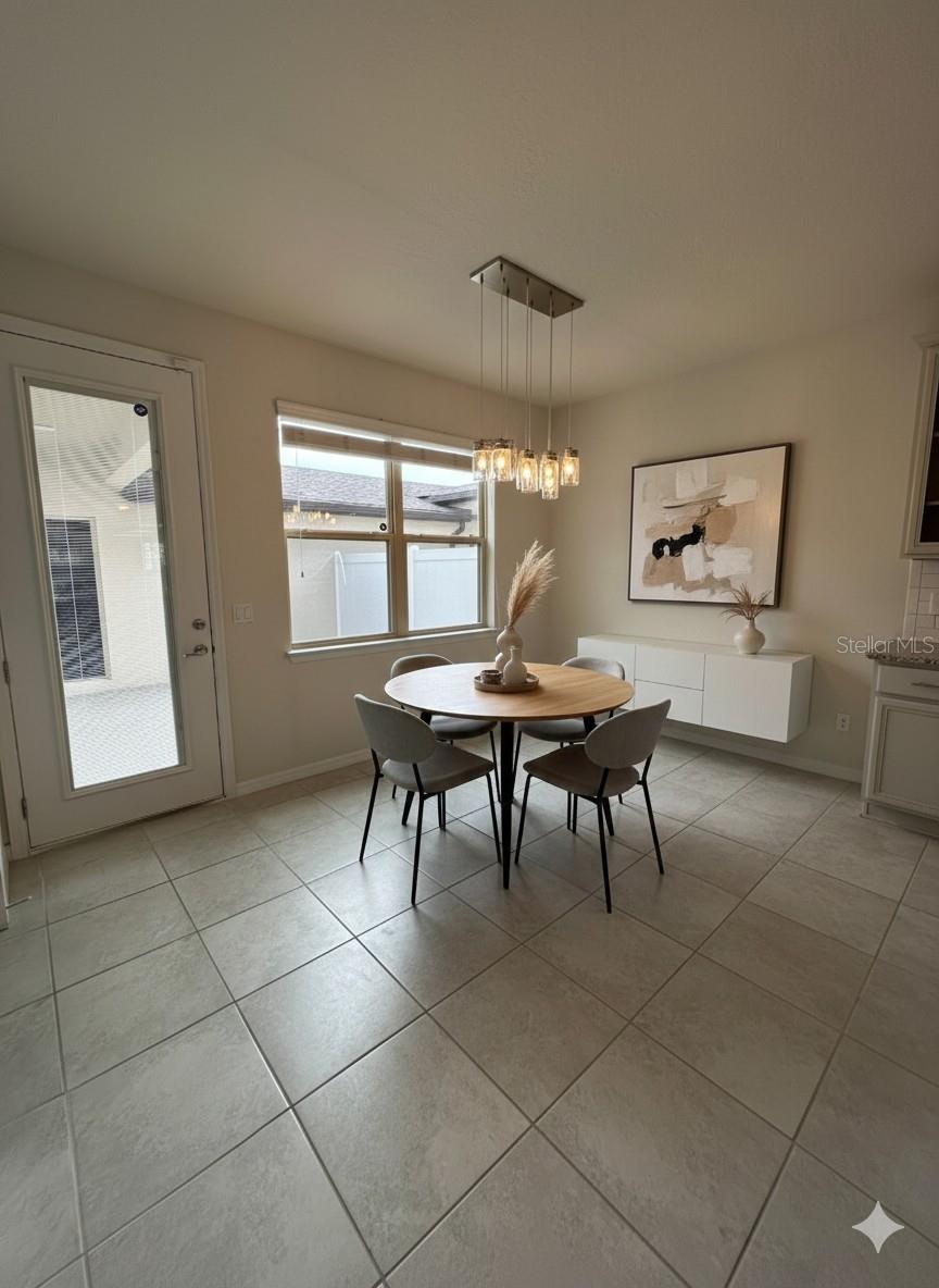 Image 7 of 27 For 2677 Mead Avenue