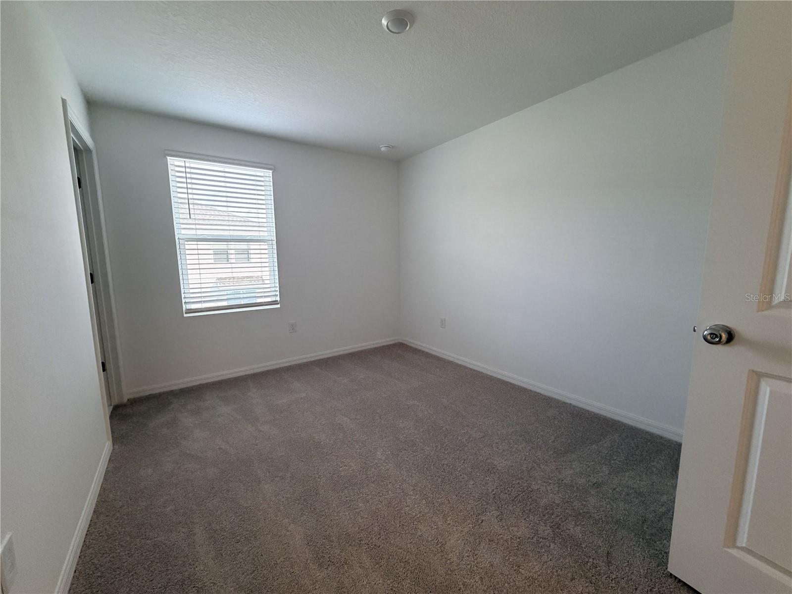 Image 17 of 19 For 2946 Skyline Loop