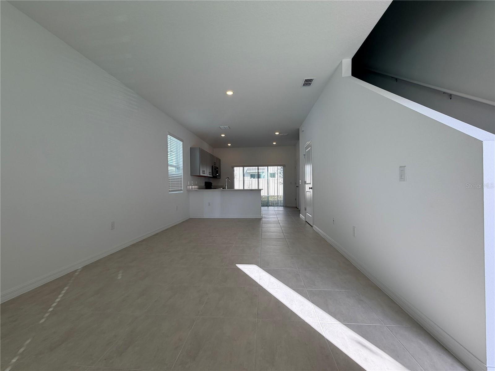 Image 4 of 19 For 2946 Skyline Loop