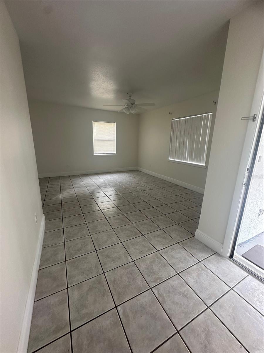 Image 4 of 12 For 1603 Palmway Street