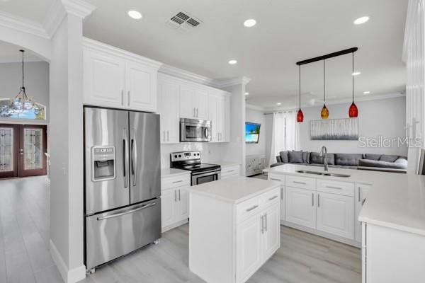 Image 13 of 44 For 721 Hardwood Circle