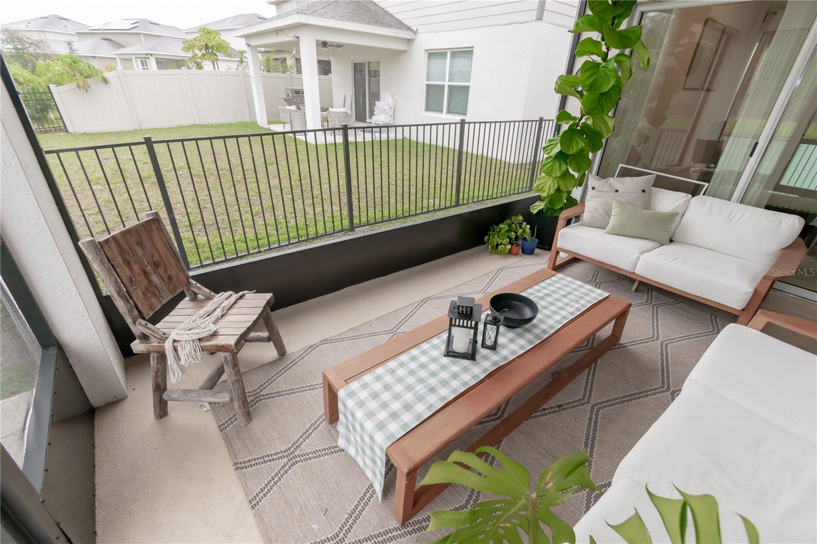 Image 11 of 29 For 5146 Royal Point Avenue