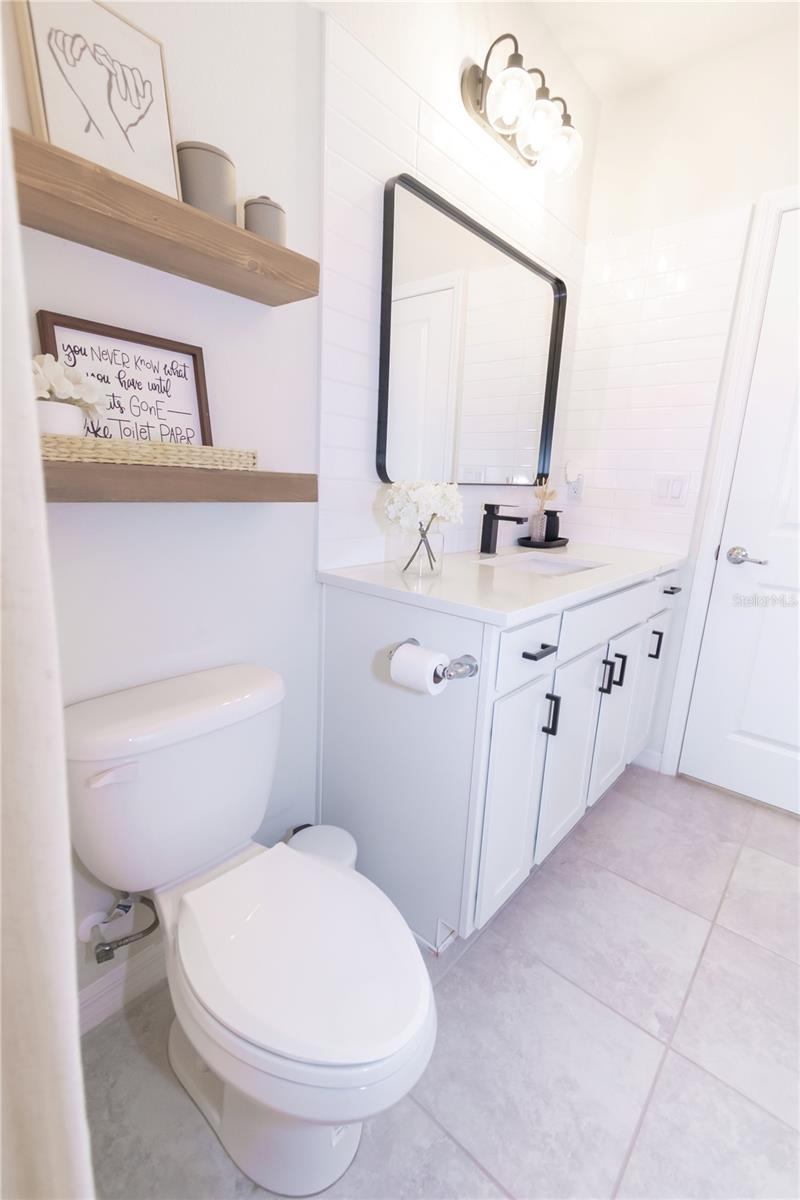 Image 18 of 29 For 5146 Royal Point Avenue