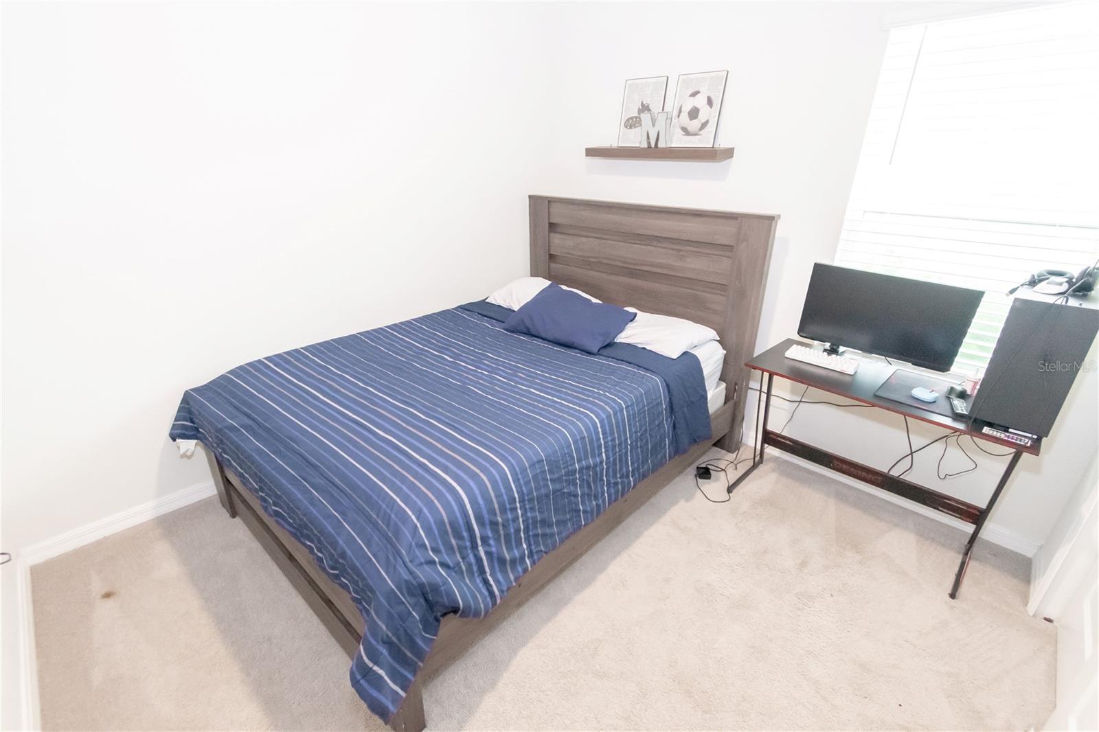 Image 20 of 29 For 5146 Royal Point Avenue