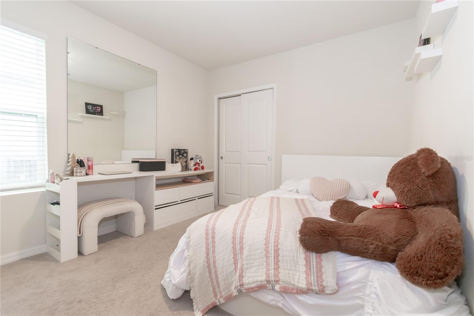 Image 25 of 29 For 5146 Royal Point Avenue