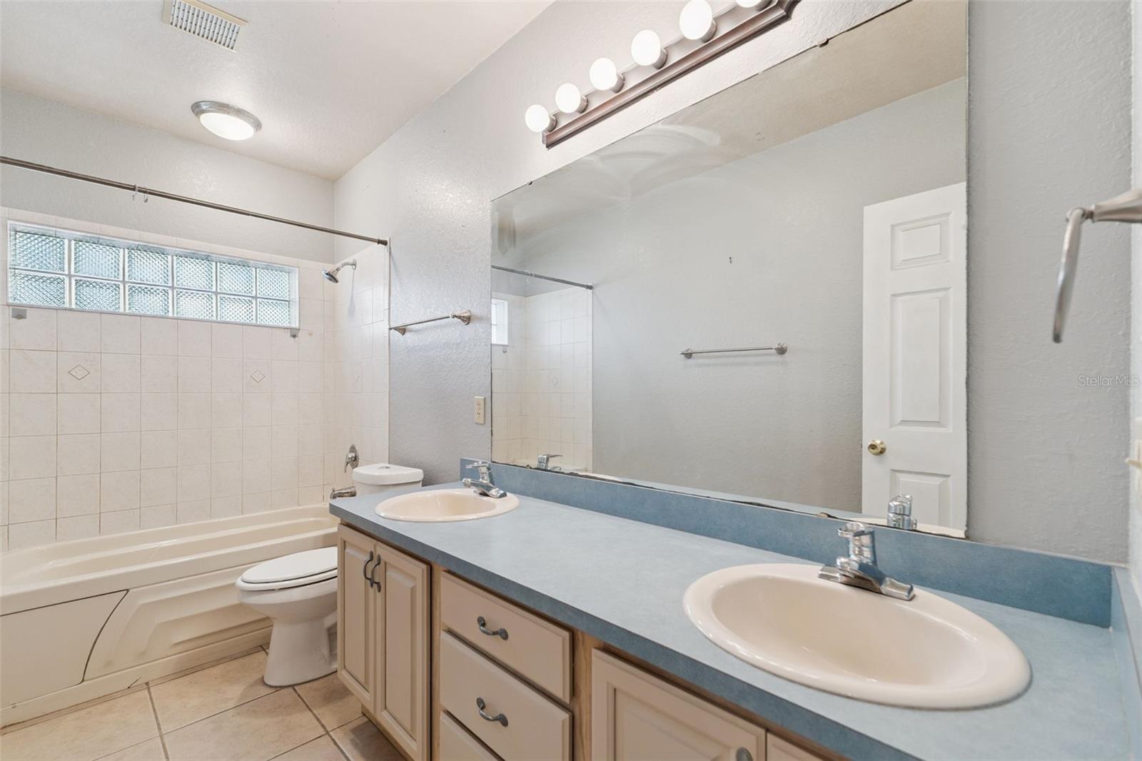 Image 8 of 20 For 604 Belmar Street