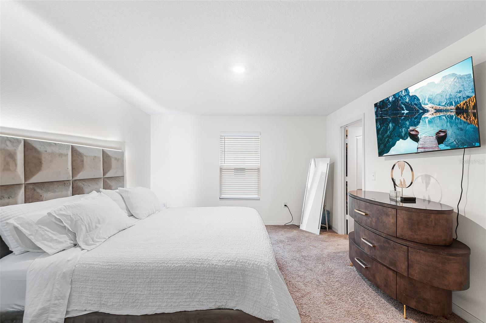 Image 16 of 24 For 5327 New Friendship Place