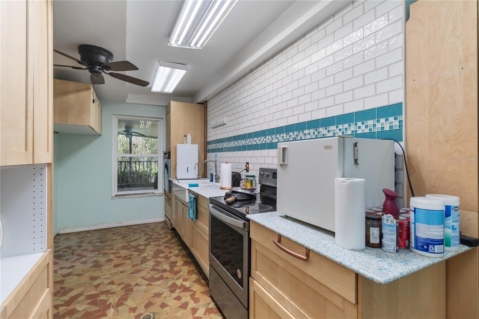 Image 12 of 38 For 1730 Neptune Road