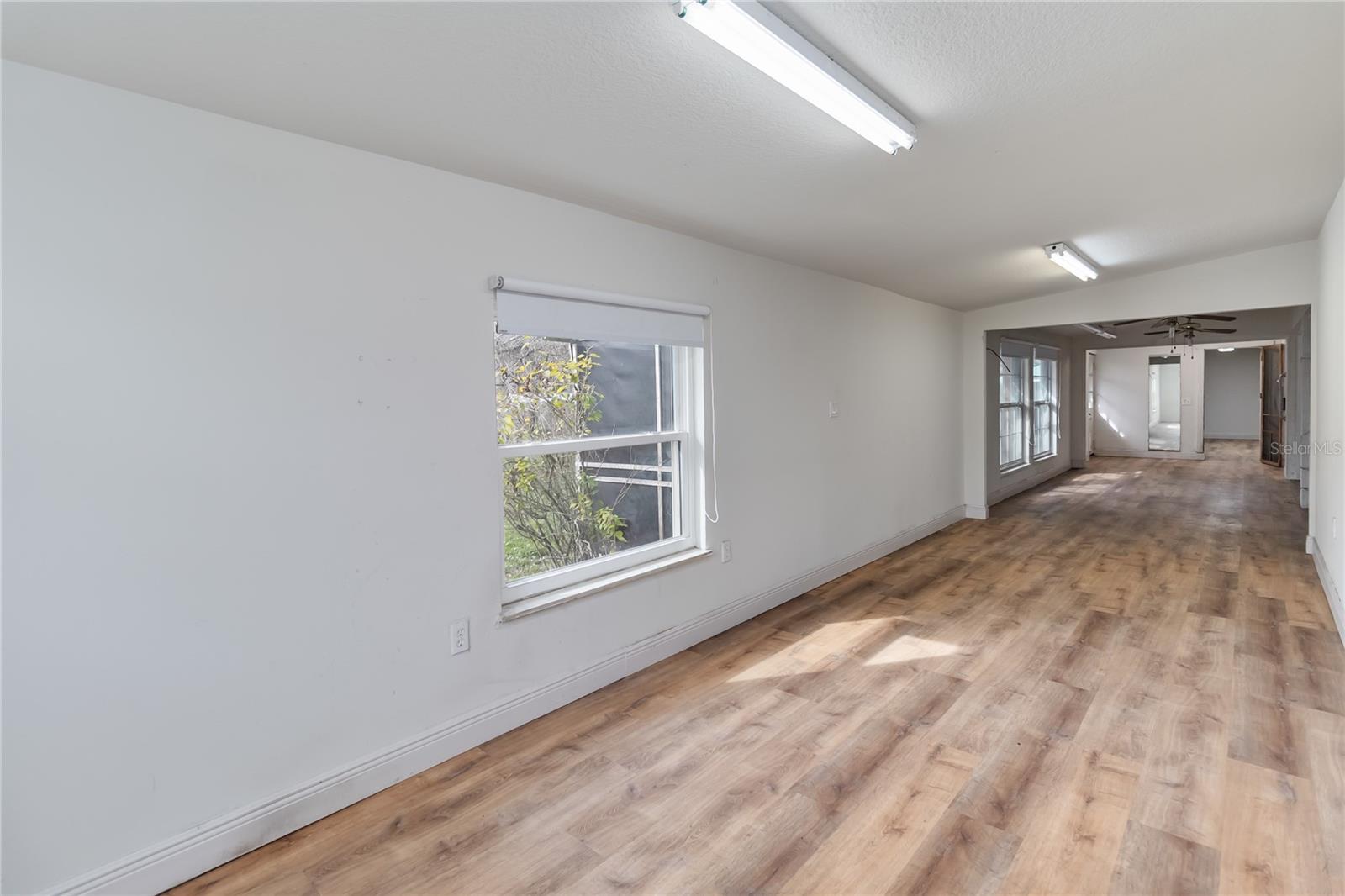 Image 14 of 38 For 1730 Neptune Road