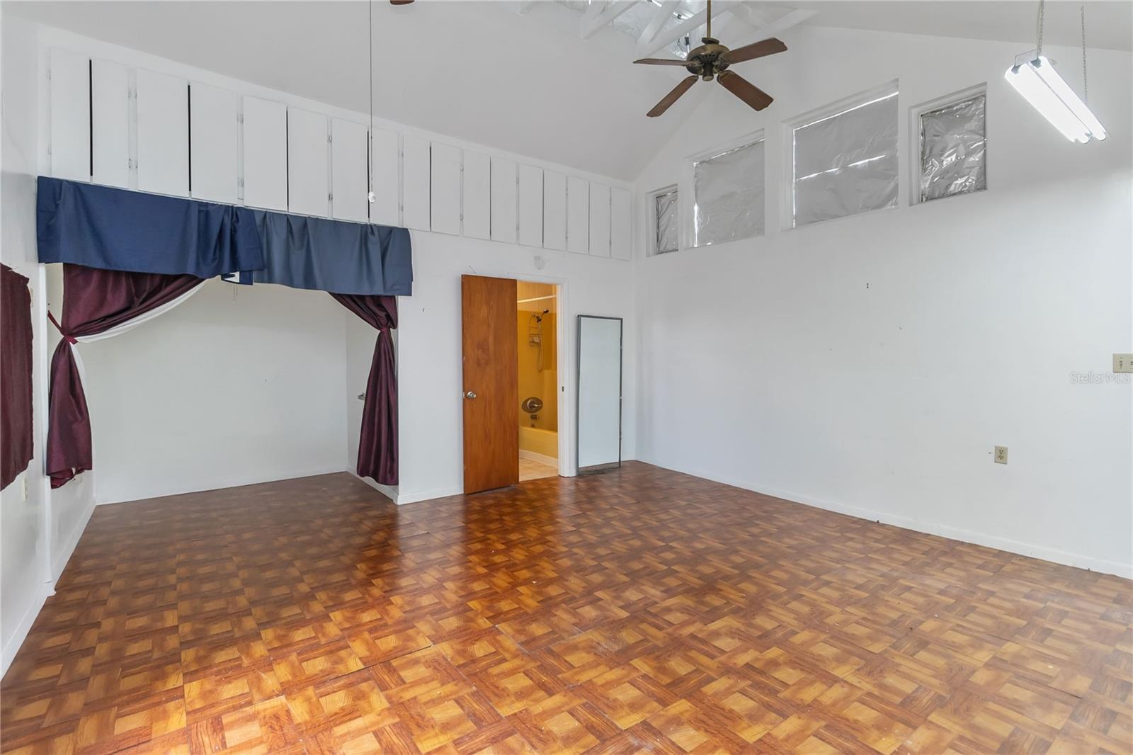 Image 27 of 38 For 1730 Neptune Road