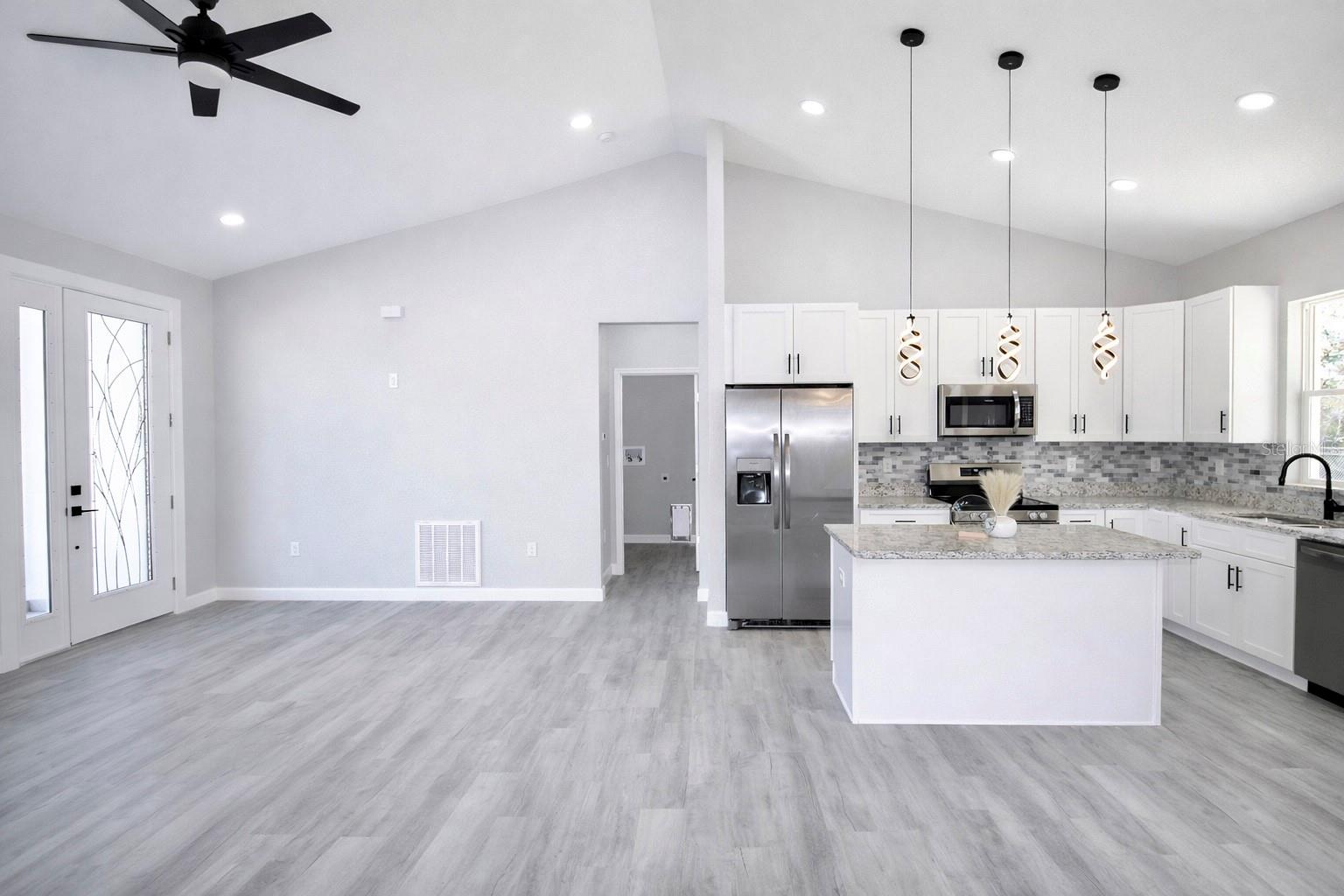 Image 7 of 38 For 4625 Cortez Boulevard