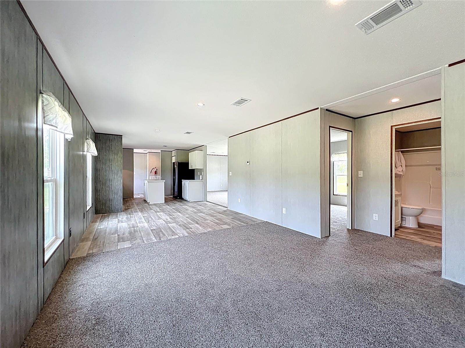 Image 26 of 52 For 8969 Candleglow Street