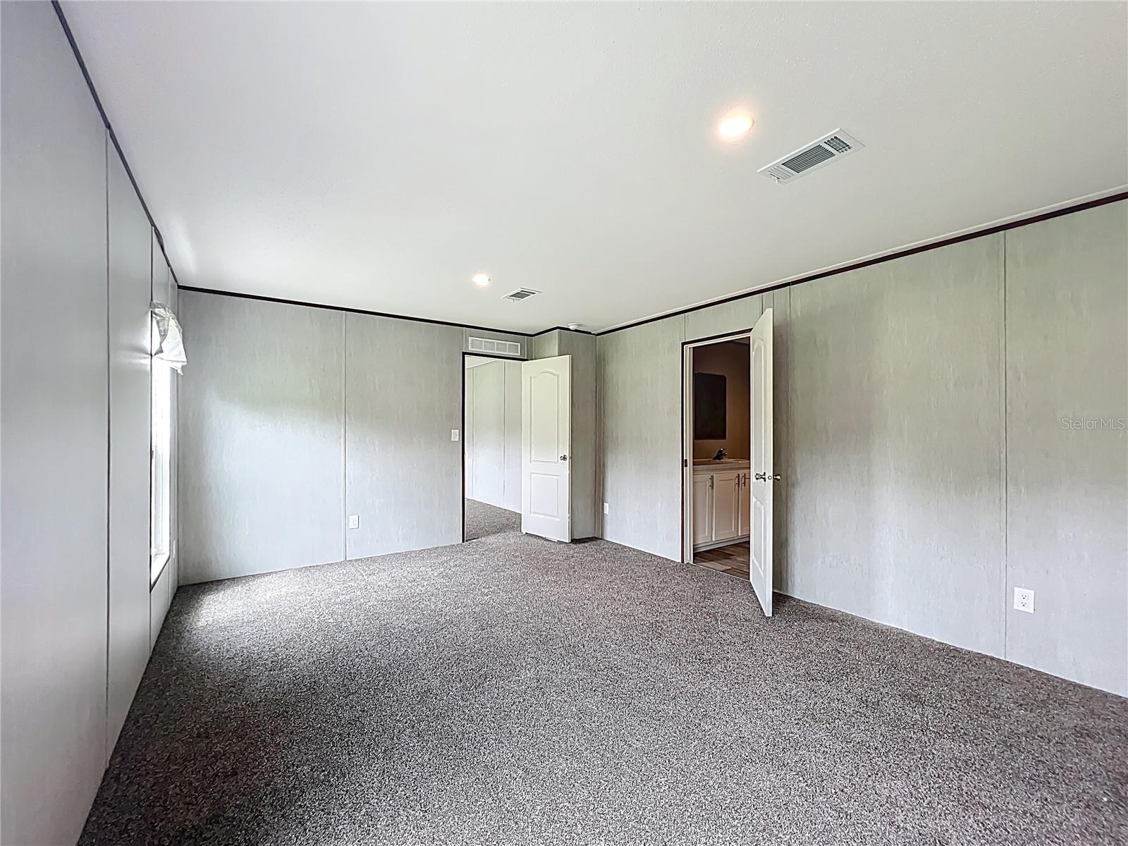 Image 28 of 52 For 8969 Candleglow Street